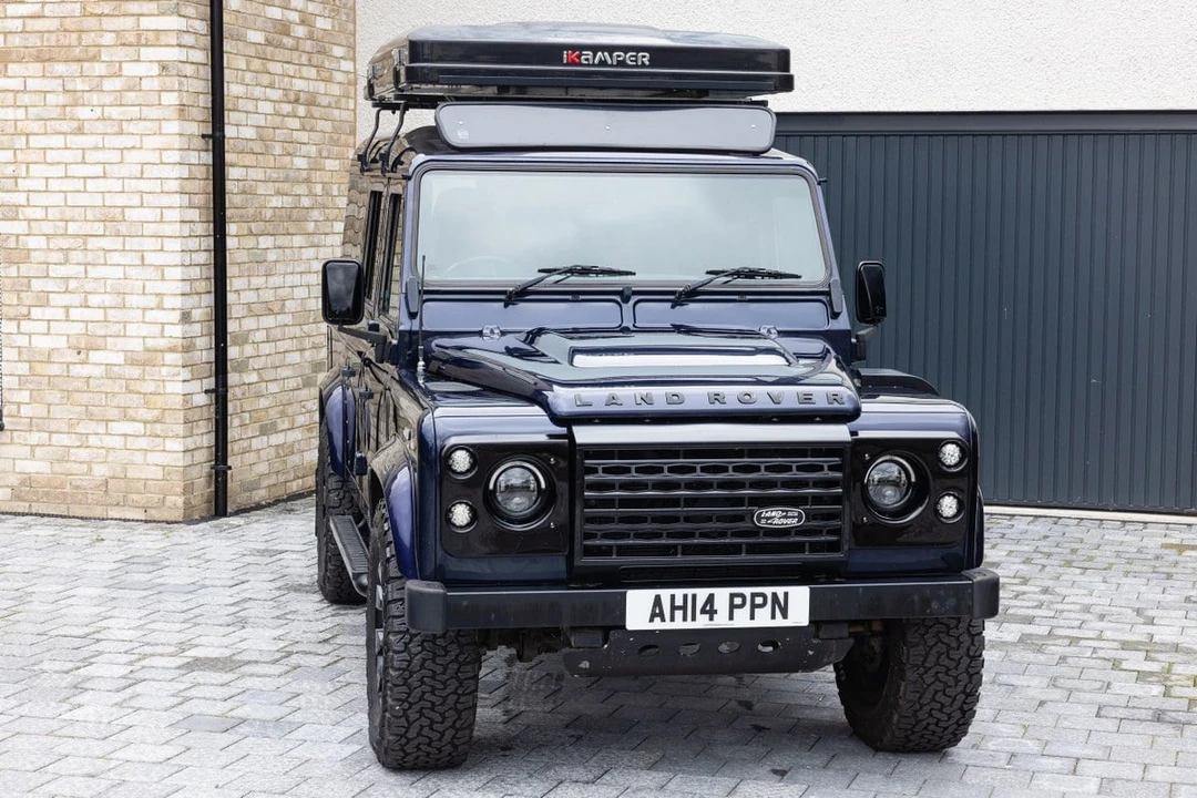 2014 Land Rover Defender 110 - Image 6 of 30