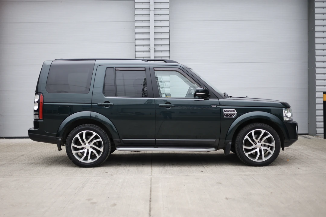 2014 Land Rover Discovery 4th Gen - Image 4 of 31