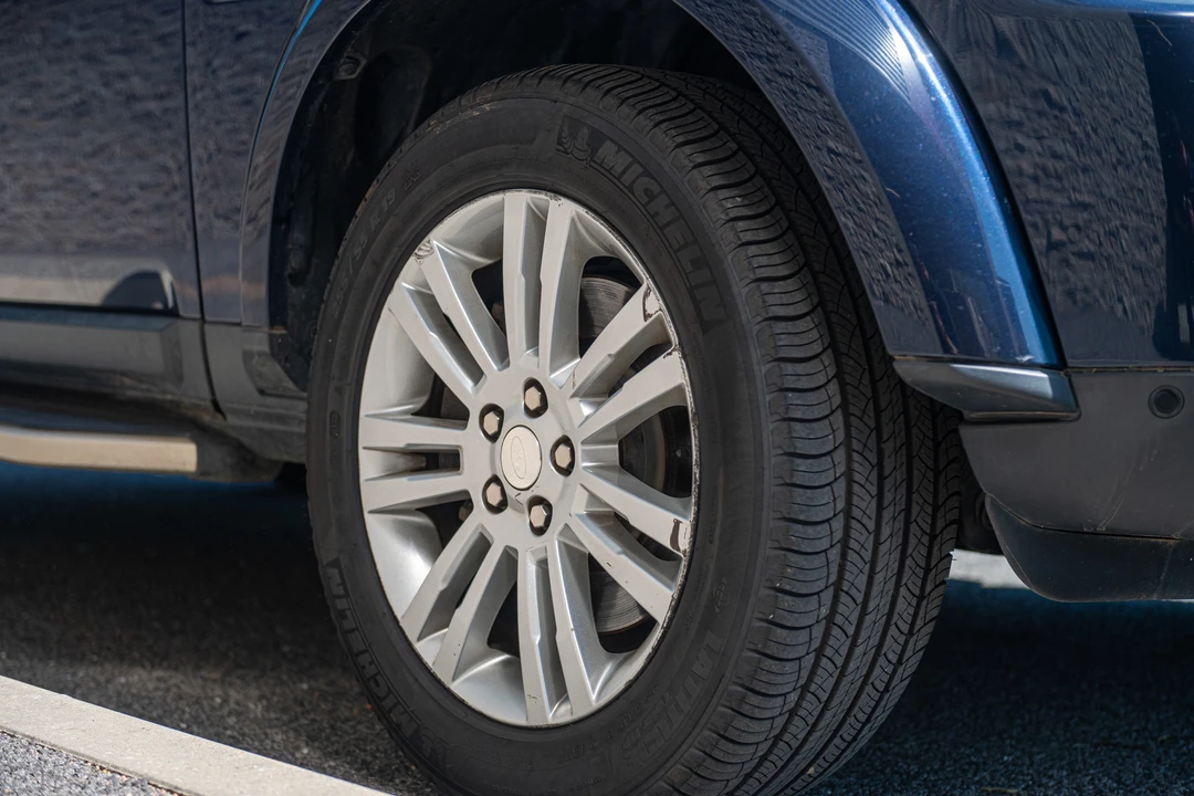 2014 Land Rover Discovery 4th Gen - Image 30 of 31