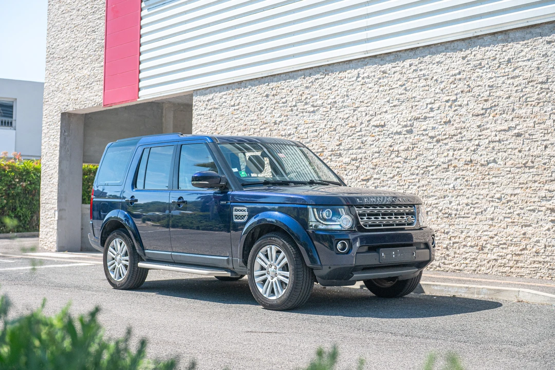 2014 Land Rover Discovery 4th Gen - Image 3 of 31