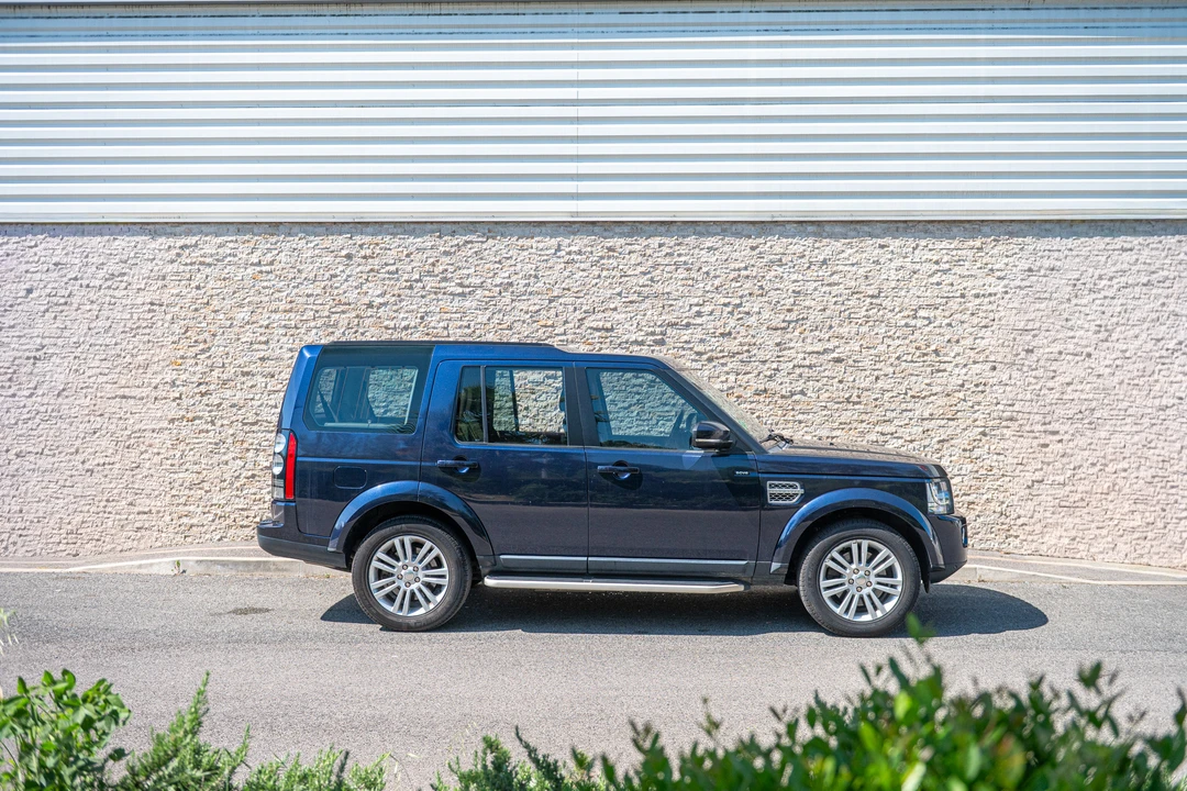2014 Land Rover Discovery 4th Gen - Image 7 of 31