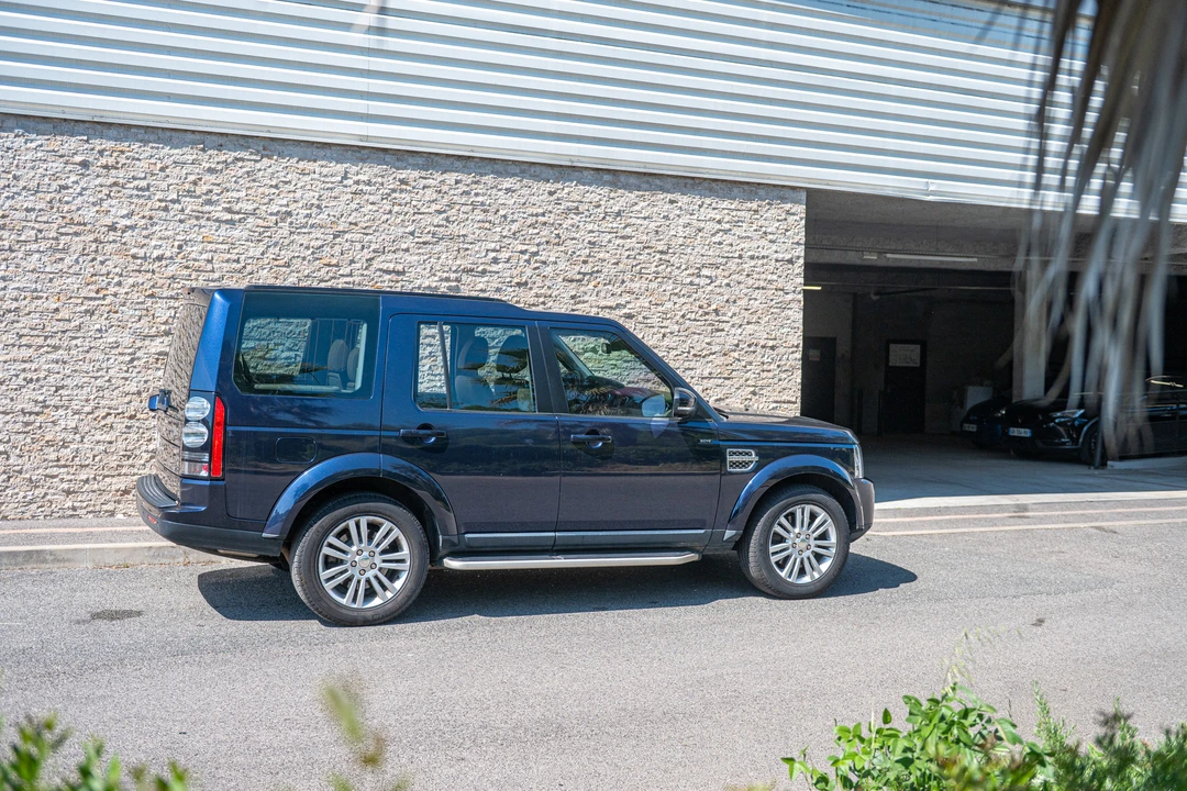 2014 Land Rover Discovery 4th Gen - Image 6 of 31