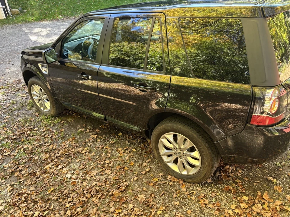 2014 Land Rover Freelander - Image 5 of 15