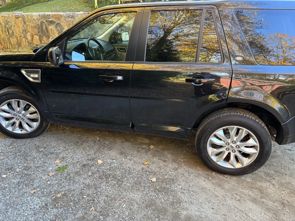 2014 Land Rover Freelander - Image 13 of 15