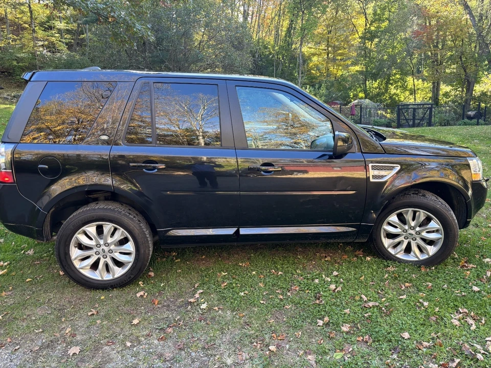 2014 Land Rover Freelander - Image 14 of 15