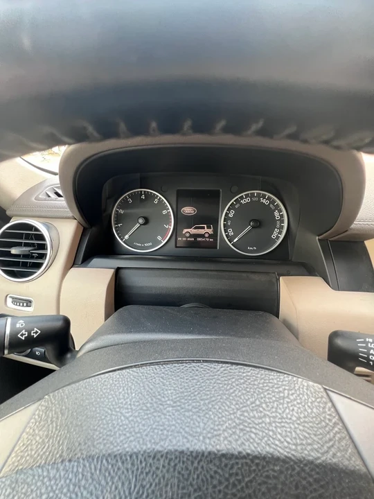2014 Land Rover Discovery 4th Gen - Image 19 of 31