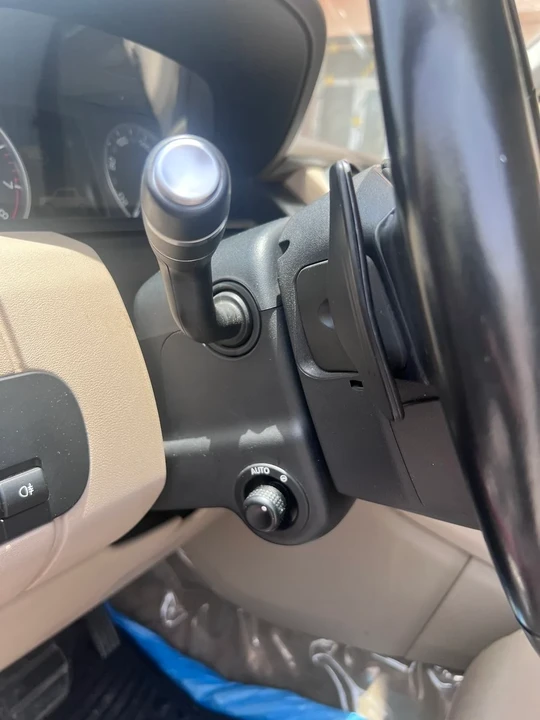 2014 Land Rover Discovery 4th Gen - Image 23 of 31