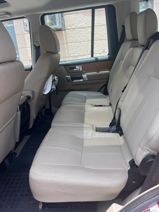 2014 Land Rover Discovery 4th Gen - Image 28 of 31