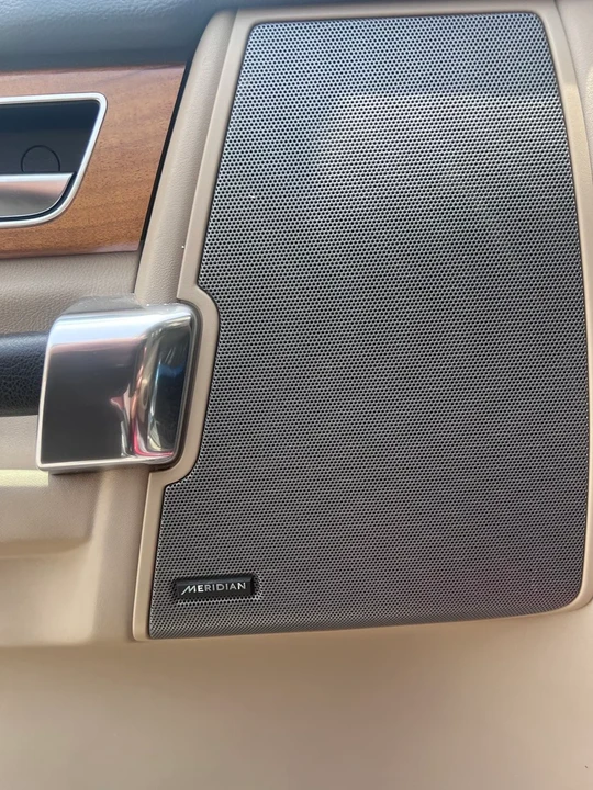 2014 Land Rover Discovery 4th Gen - Image 30 of 31
