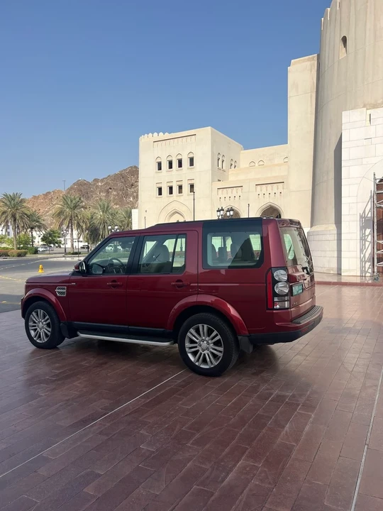 2014 Land Rover Discovery 4th Gen - Image 8 of 31