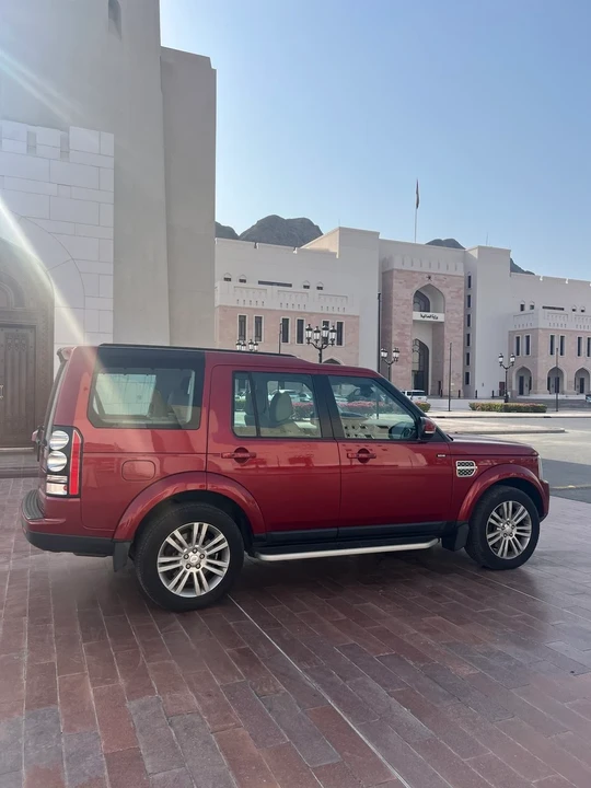 2014 Land Rover Discovery 4th Gen - Image 13 of 31