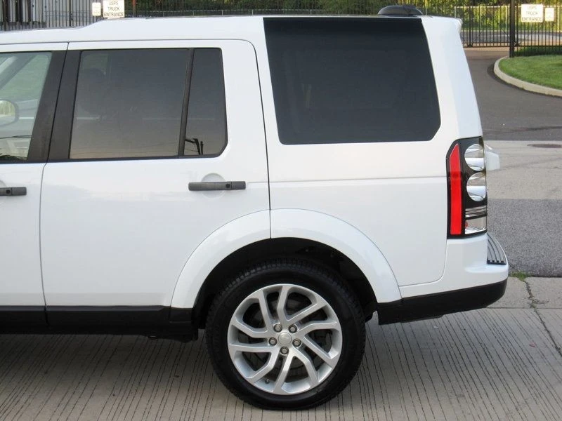 2014 Land Rover Discovery 4th Gen - Image 9 of 12