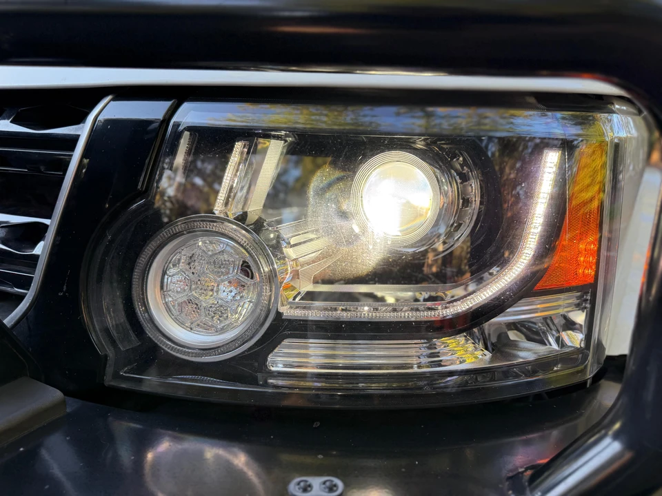 2014 Land Rover Discovery 4th Gen - Image 20 of 31