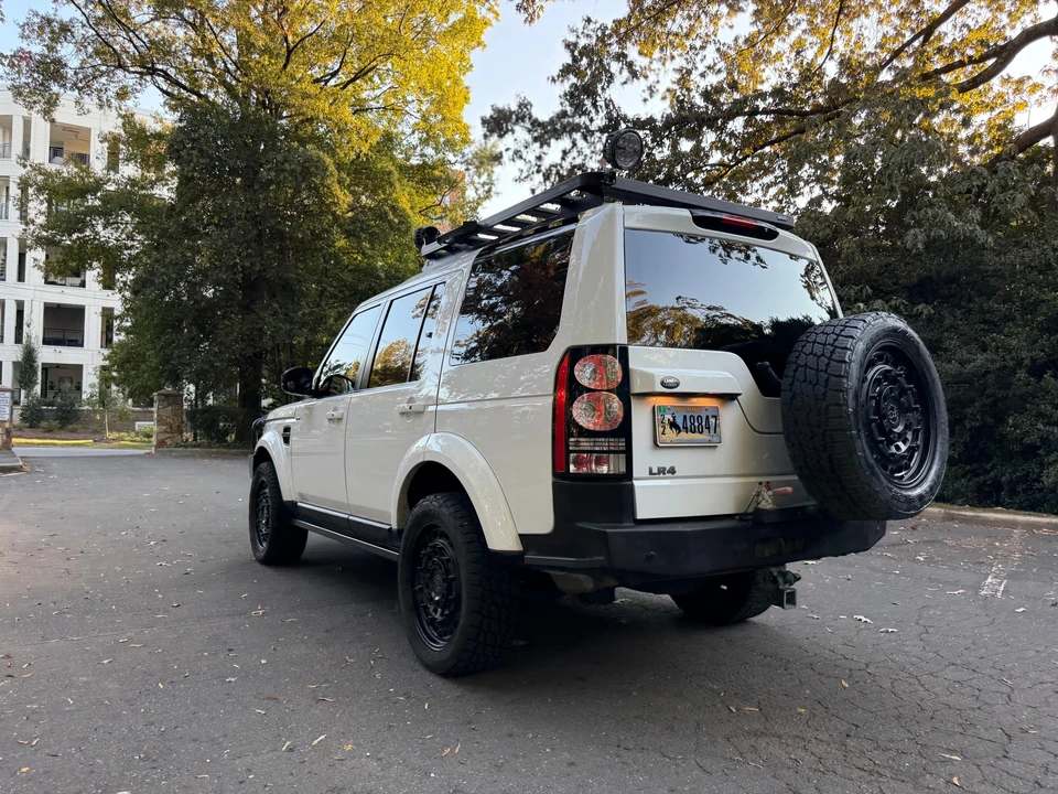 2014 Land Rover Discovery 4th Gen - Image 10 of 31