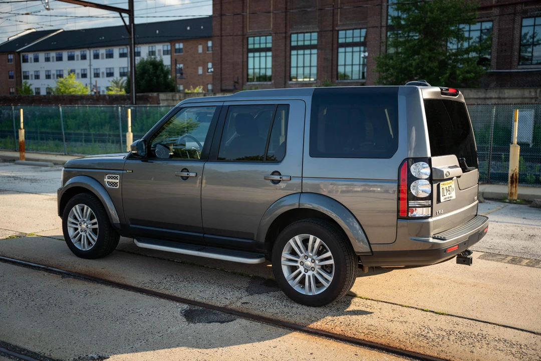 2014 Land Rover Discovery 4th Gen - Image 17 of 31