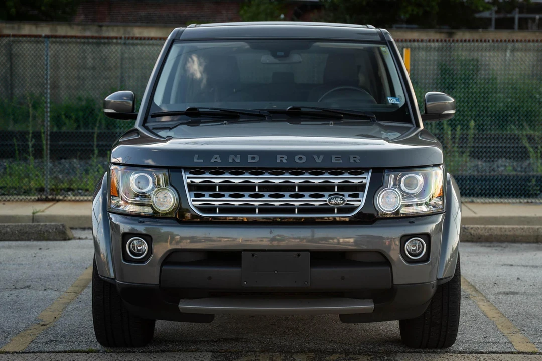 2014 Land Rover Discovery 4th Gen - Image 2 of 31