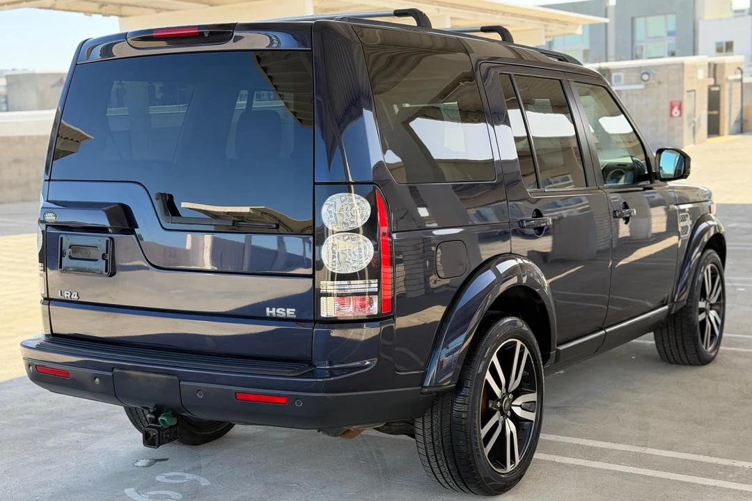 2014 Land Rover Discovery 4th Gen - Image 4 of 31