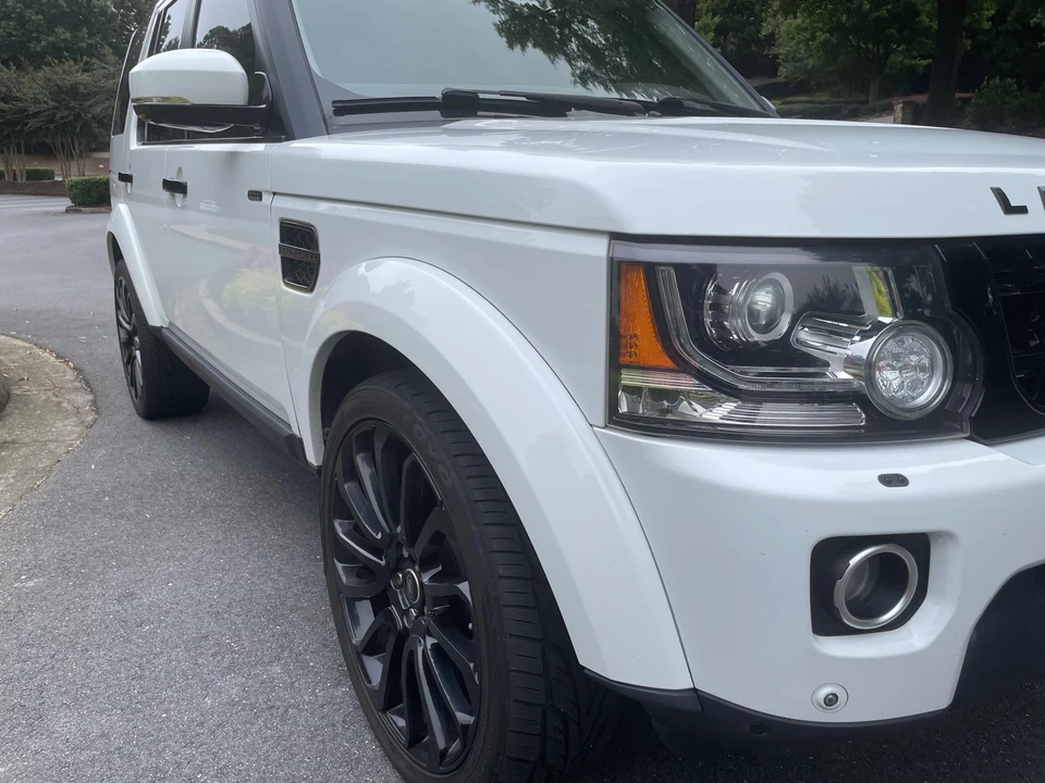 2014 Land Rover Discovery 4th Gen - Image 17 of 31