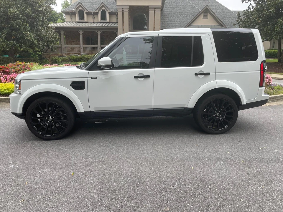 2014 Land Rover Discovery 4th Gen - Image 11 of 31