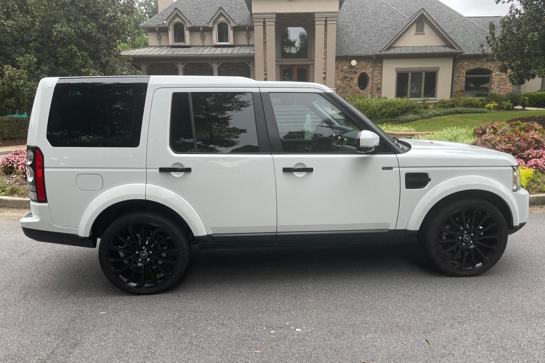 2014 Land Rover Discovery 4th Gen - Image 3 of 31