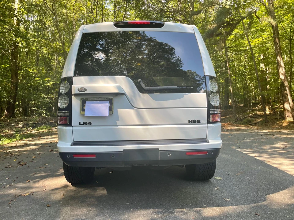 2014 Land Rover Discovery 4th Gen - Image 14 of 31