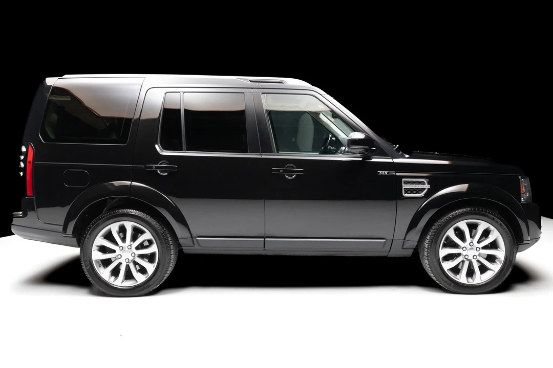 2014 Land Rover Discovery 4th Gen - Image 3 of 31