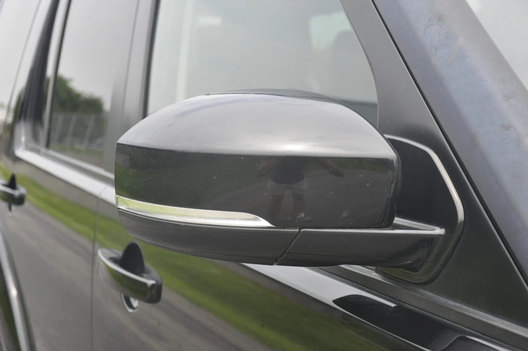 2014 Land Rover Discovery 4th Gen - Image 17 of 31