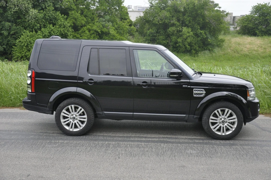 2014 Land Rover Discovery 4th Gen - Image 4 of 31