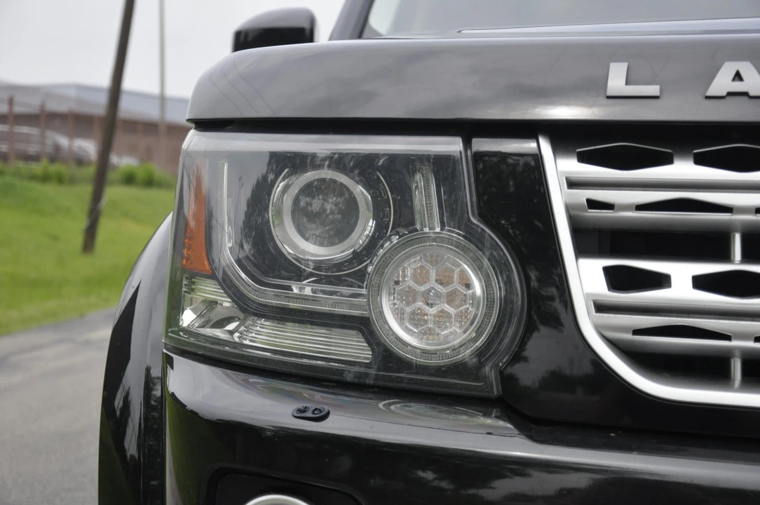 2014 Land Rover Discovery 4th Gen - Image 13 of 31