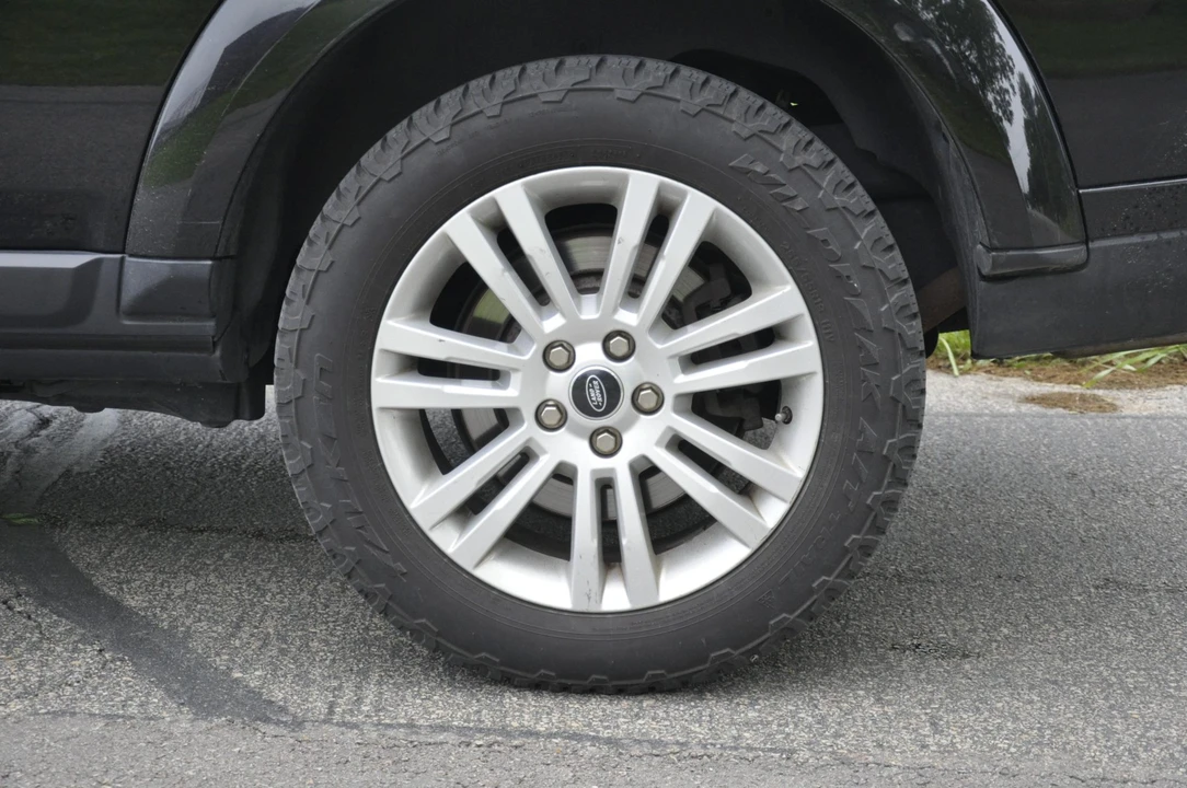 2014 Land Rover Discovery 4th Gen - Image 27 of 31