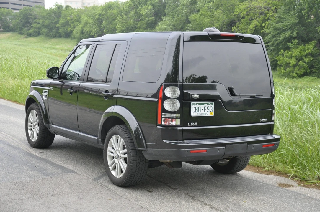 2014 Land Rover Discovery 4th Gen - Image 10 of 31