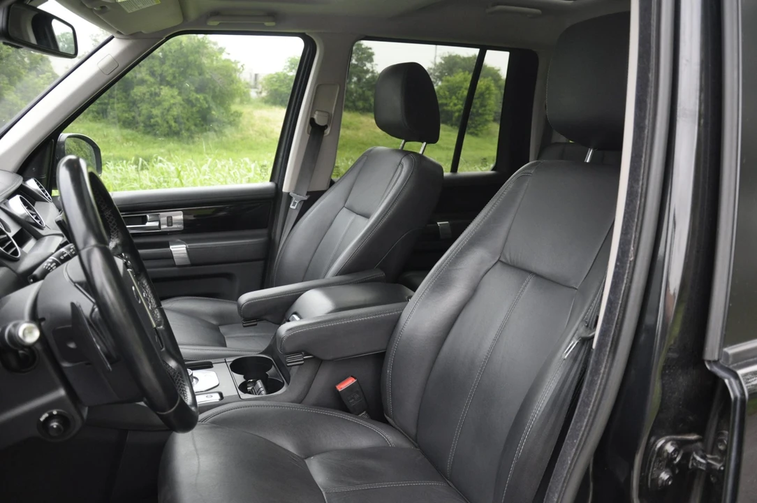 2014 Land Rover Discovery 4th Gen - Image 29 of 31