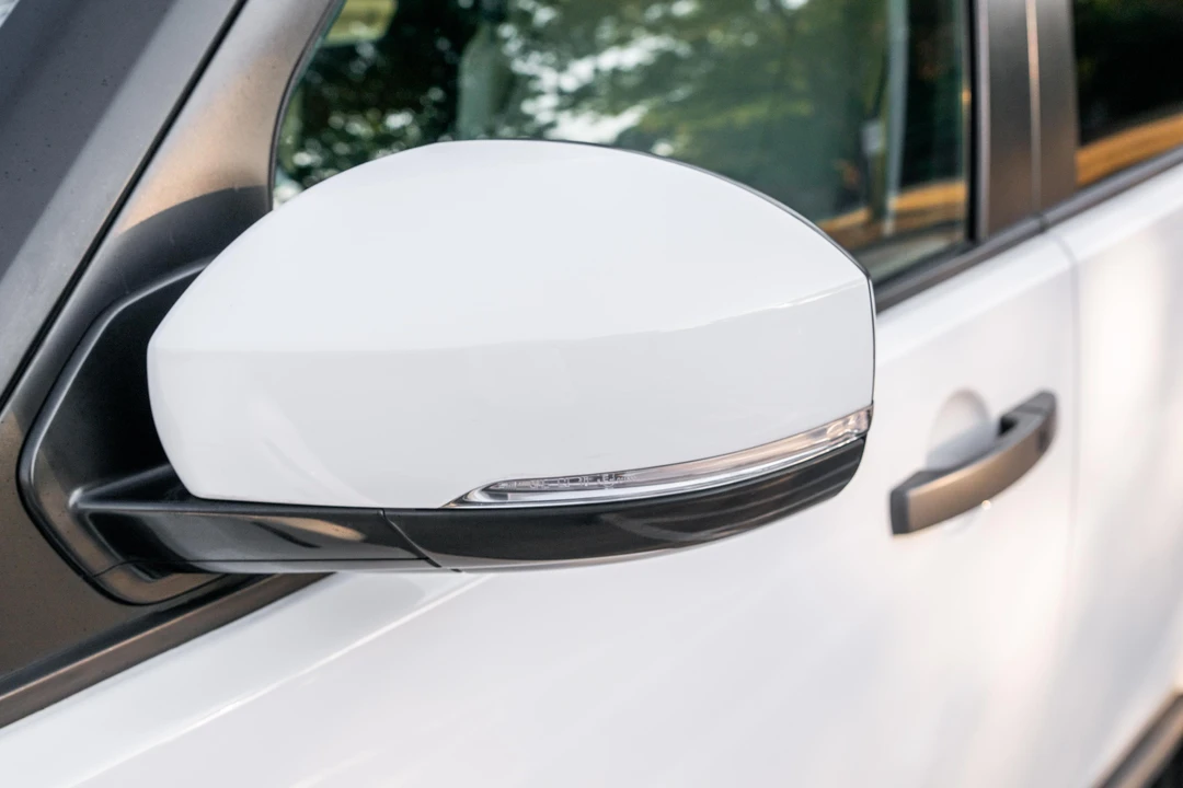 2014 Land Rover Discovery 4th Gen - Image 11 of 31