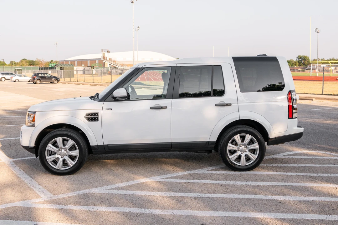 2014 Land Rover Discovery 4th Gen - Image 6 of 31