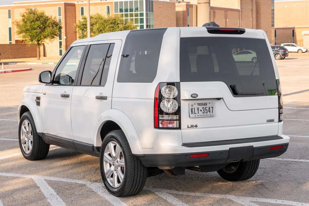 2014 Land Rover Discovery 4th Gen - Image 4 of 31