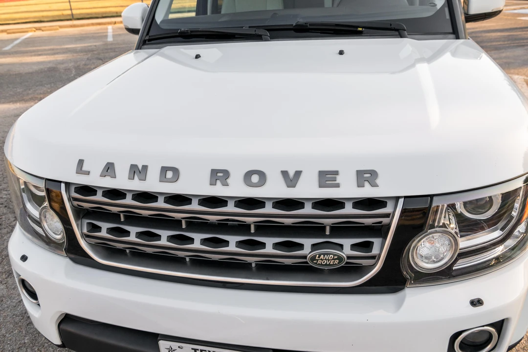 2014 Land Rover Discovery 4th Gen - Image 9 of 31