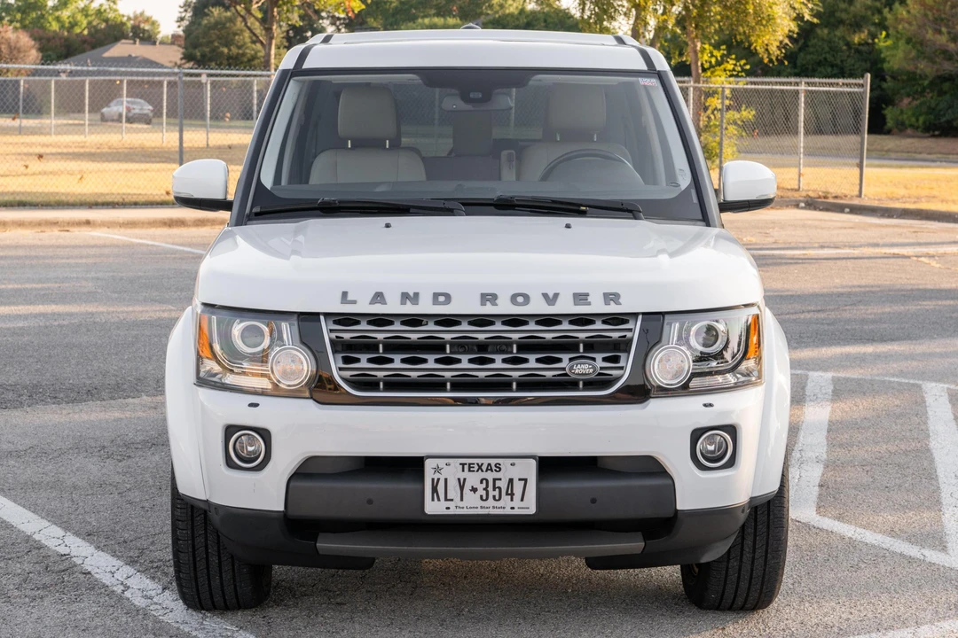 2014 Land Rover Discovery 4th Gen - Image 2 of 31