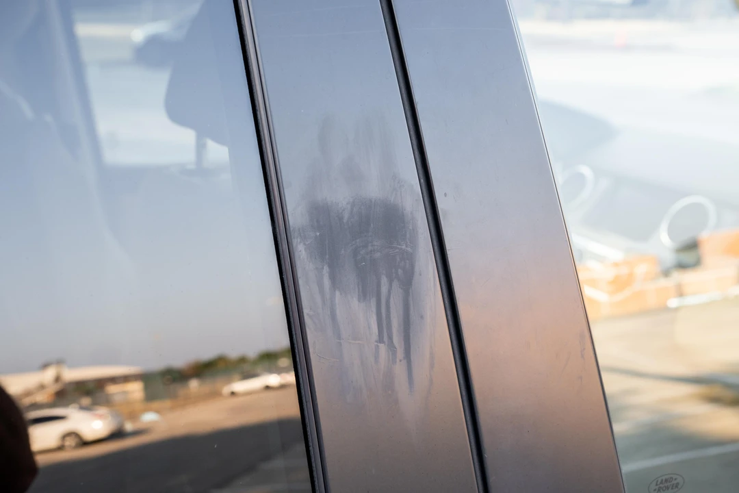 2014 Land Rover Discovery 4th Gen - Image 25 of 31