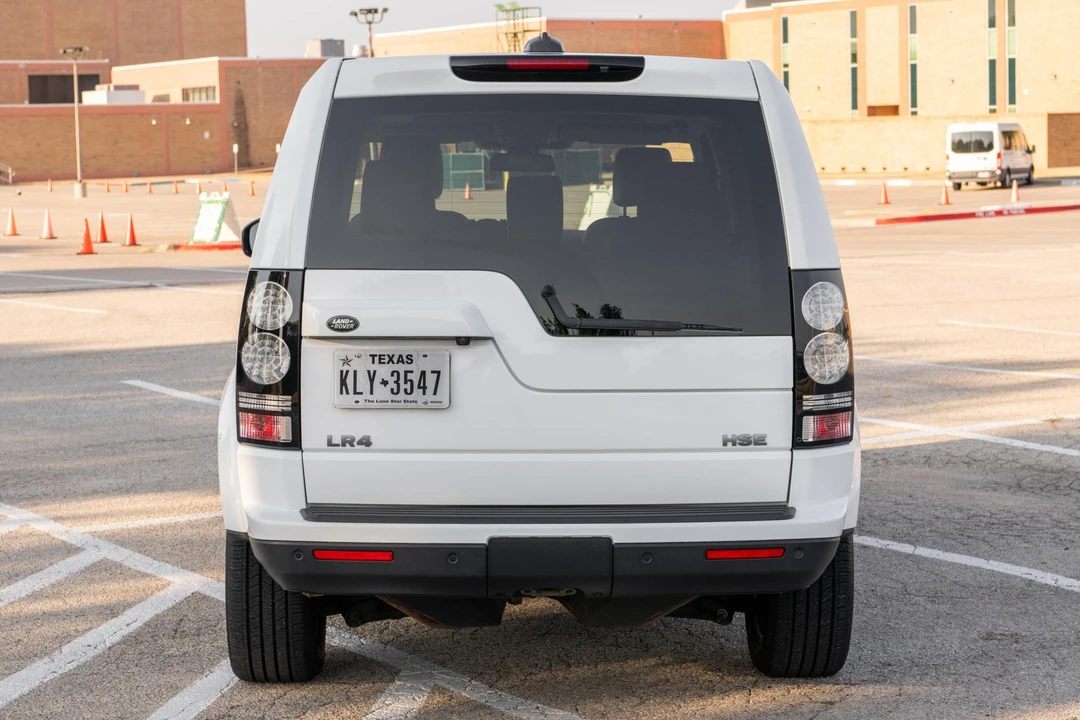 2014 Land Rover Discovery 4th Gen - Image 5 of 31