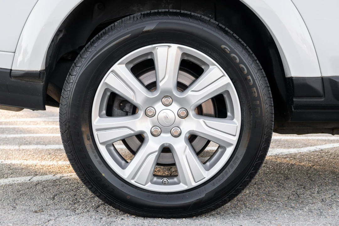 2014 Land Rover Discovery 4th Gen - Image 30 of 31