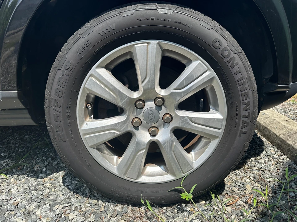 2014 Land Rover Discovery 4th Gen - Image 15 of 19