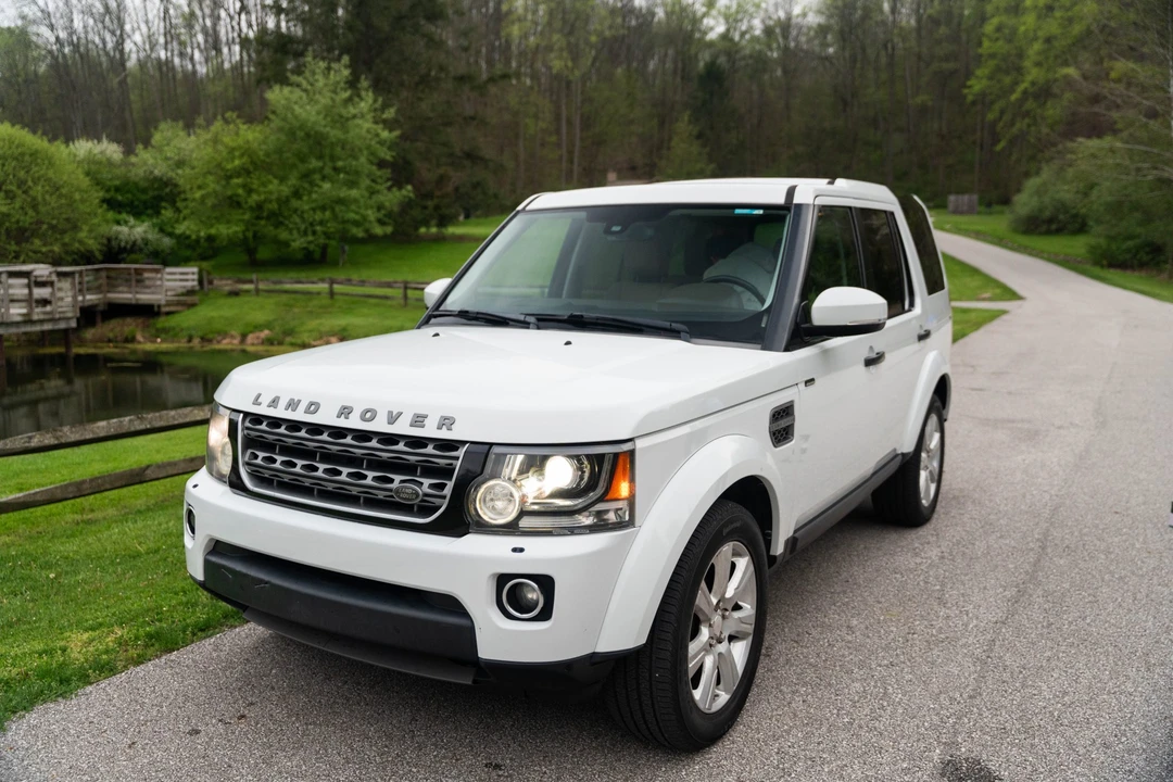 2014 Land Rover Discovery 4th Gen - Image 15 of 31