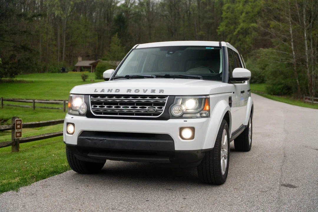 2014 Land Rover Discovery 4th Gen - Image 28 of 31