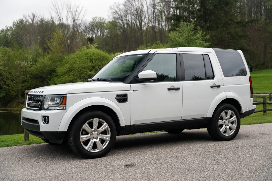 2014 Land Rover Discovery 4th Gen - Image 2 of 31
