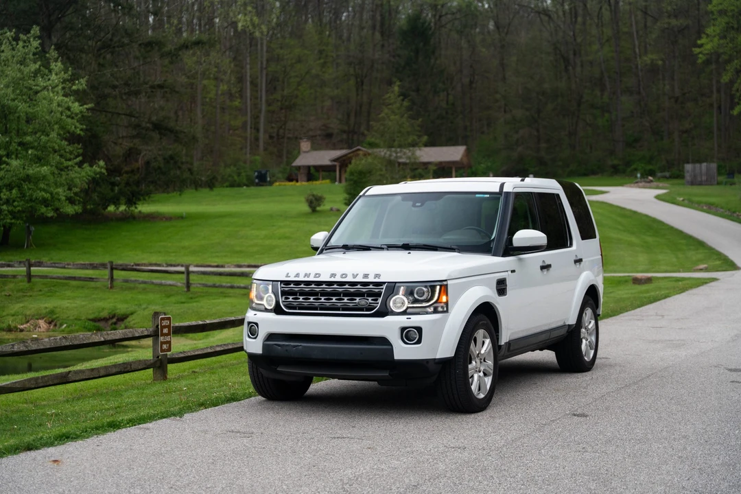 2014 Land Rover Discovery 4th Gen - Image 19 of 31