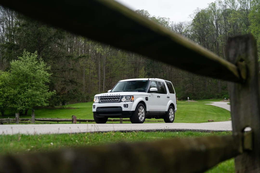 2014 Land Rover Discovery 4th Gen - Image 17 of 31