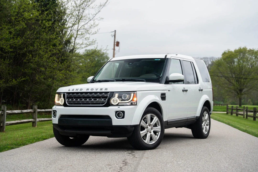 2014 Land Rover Discovery 4th Gen - Image 10 of 31