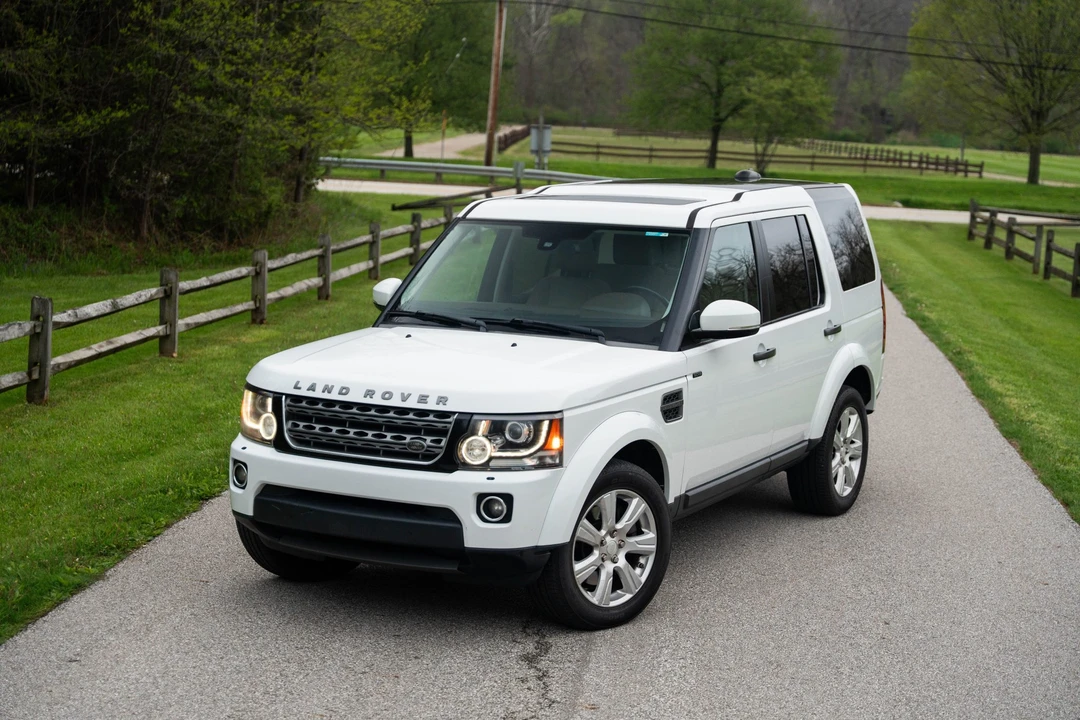 2014 Land Rover Discovery 4th Gen - Image 8 of 31