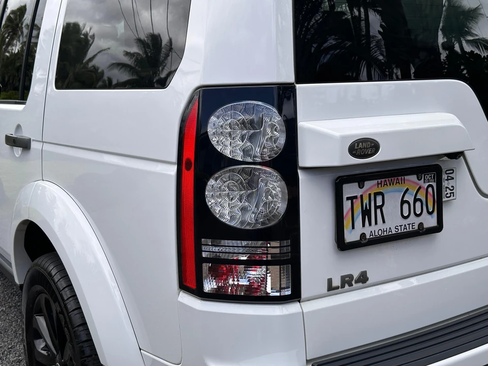 2014 Land Rover Discovery 4th Gen - Image 17 of 31