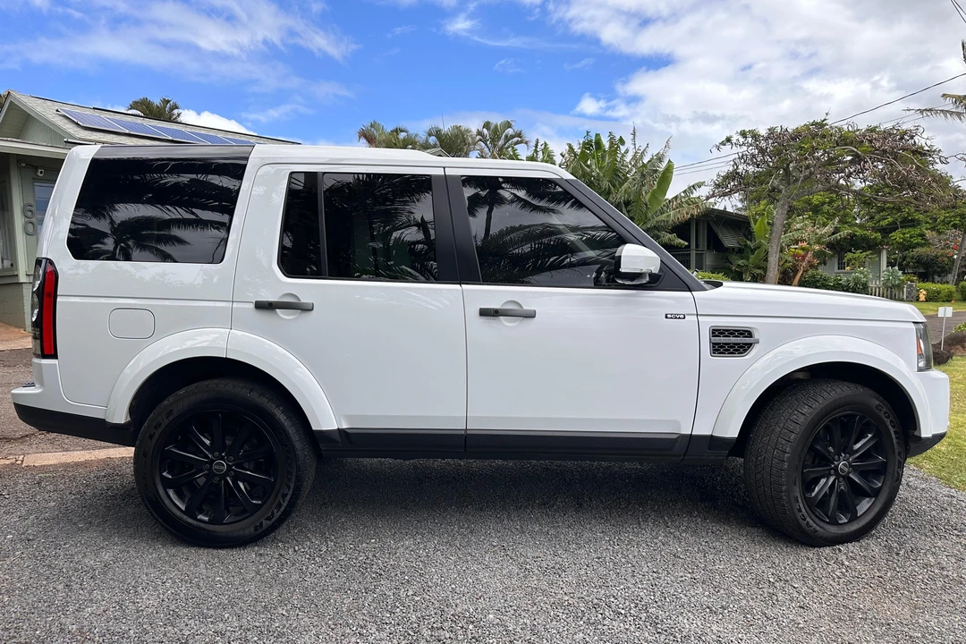 2014 Land Rover Discovery 4th Gen - Image 3 of 31